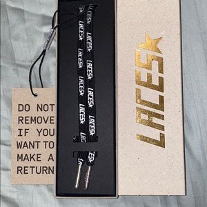 golden goose sneaker laces